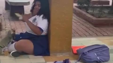 Cameleon funny video 📷 ? School girl 😂 soked