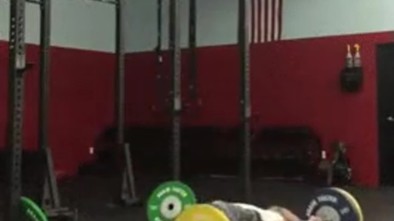 dude tries to lift way to much.