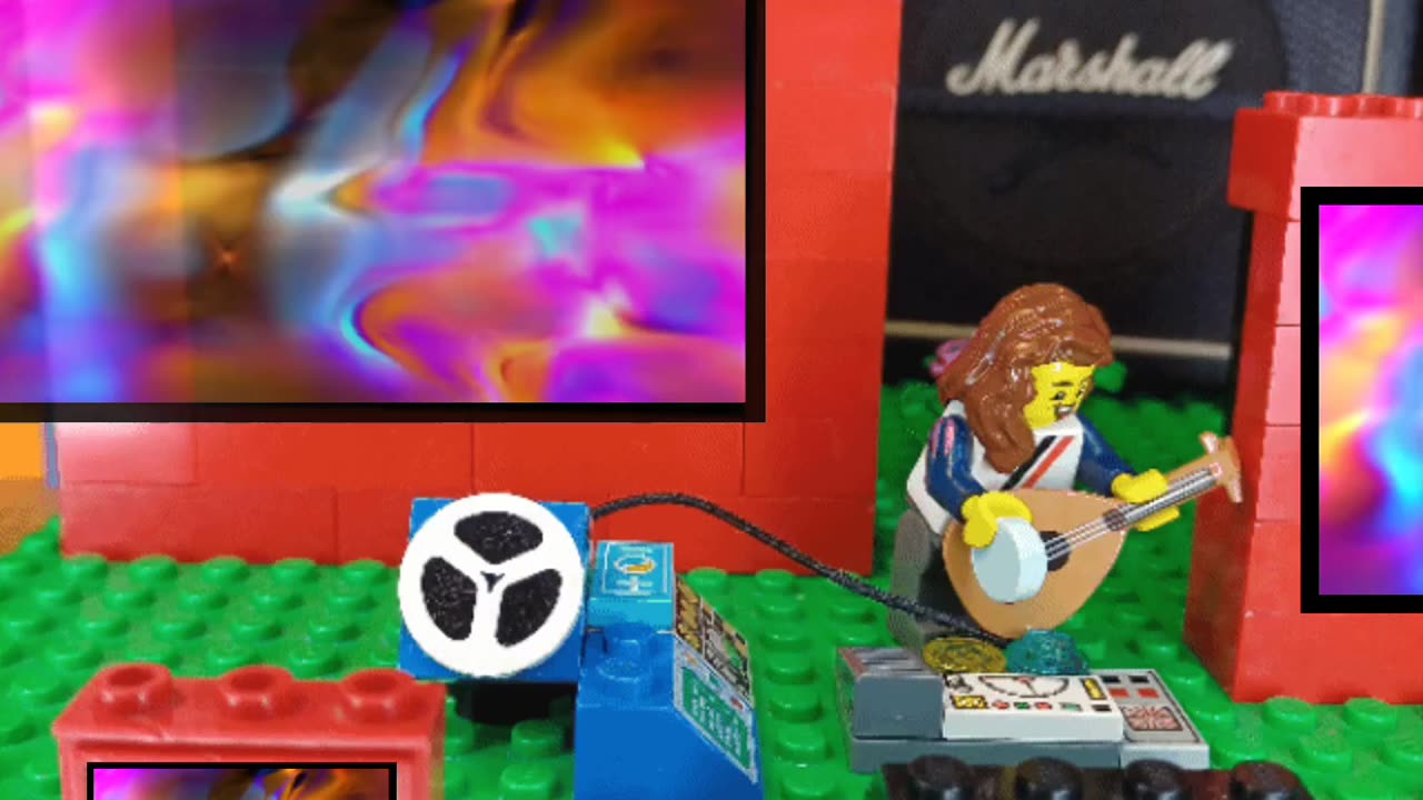 Pink Floyd comfortably lego