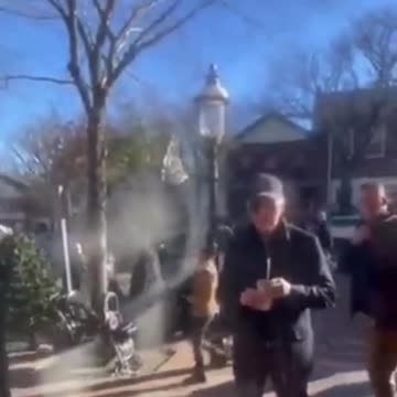 “Where’s your f’ing training wheels at? My butts been wiped, my butts been wiped” 😂