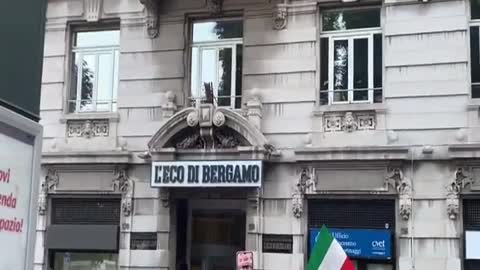 La farsa Covid, tra tamponi farlocchi e media corrotti