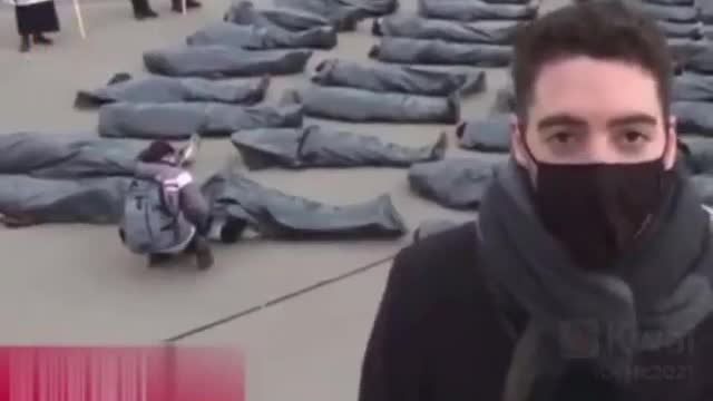 EI, ESPERE! TEM ALGUEM VIVO ENTRE OS MORTOS, A INDUSTRIA DA MORTE