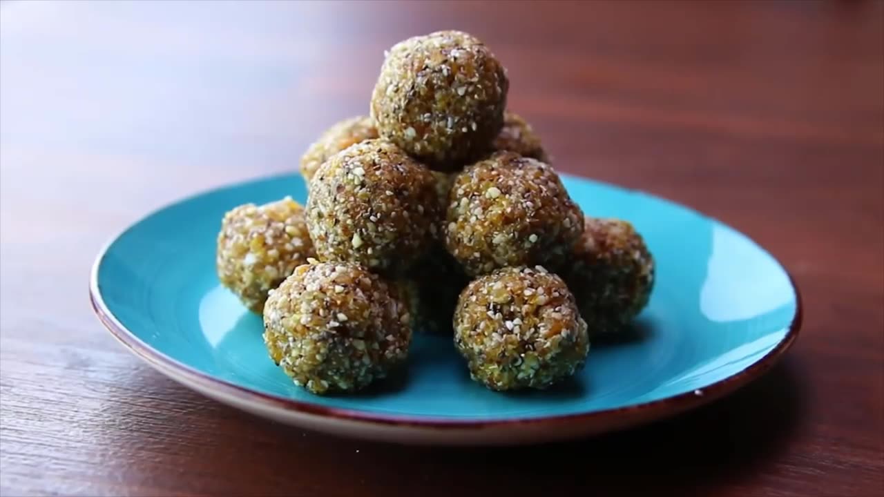 Apricot almond energy balls snacks too easy to make!