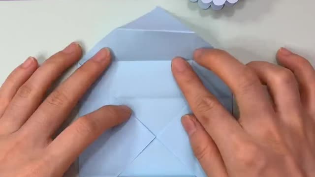 Here comes the gift box tutorial you want. You can also pack other small items when you are ready