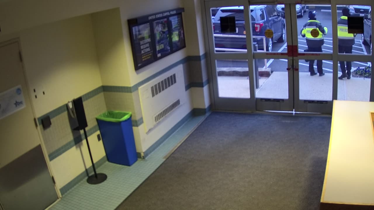1662HQOB01WestDoor_2021-01-06_16h41min14s717ms.mp4