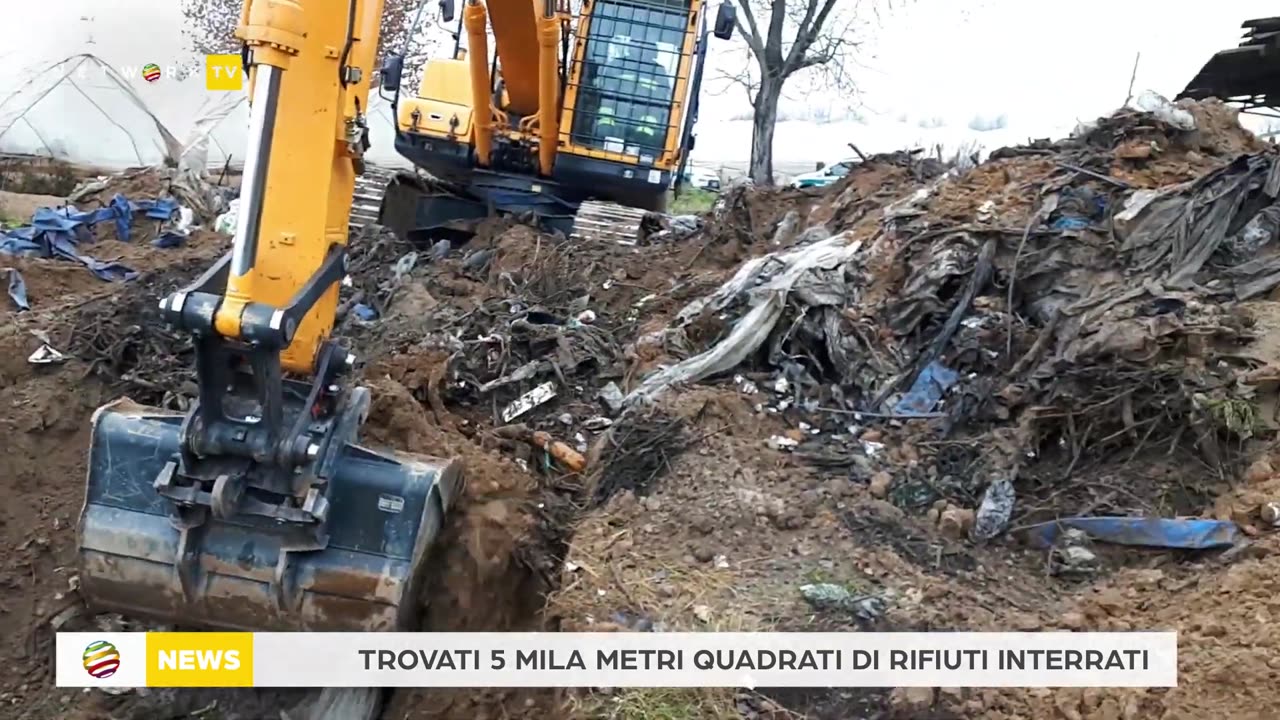 Verona come la Terra dei fuochi,trovati rifiuti interrati nei campi agricoli DOCUMENTARIO per smaltire i rifiuti tossici a minor costo per guadagnare li interravano di qualche metro nei campi agricoli di tutta la pianura padana e ci coltivavano sopra