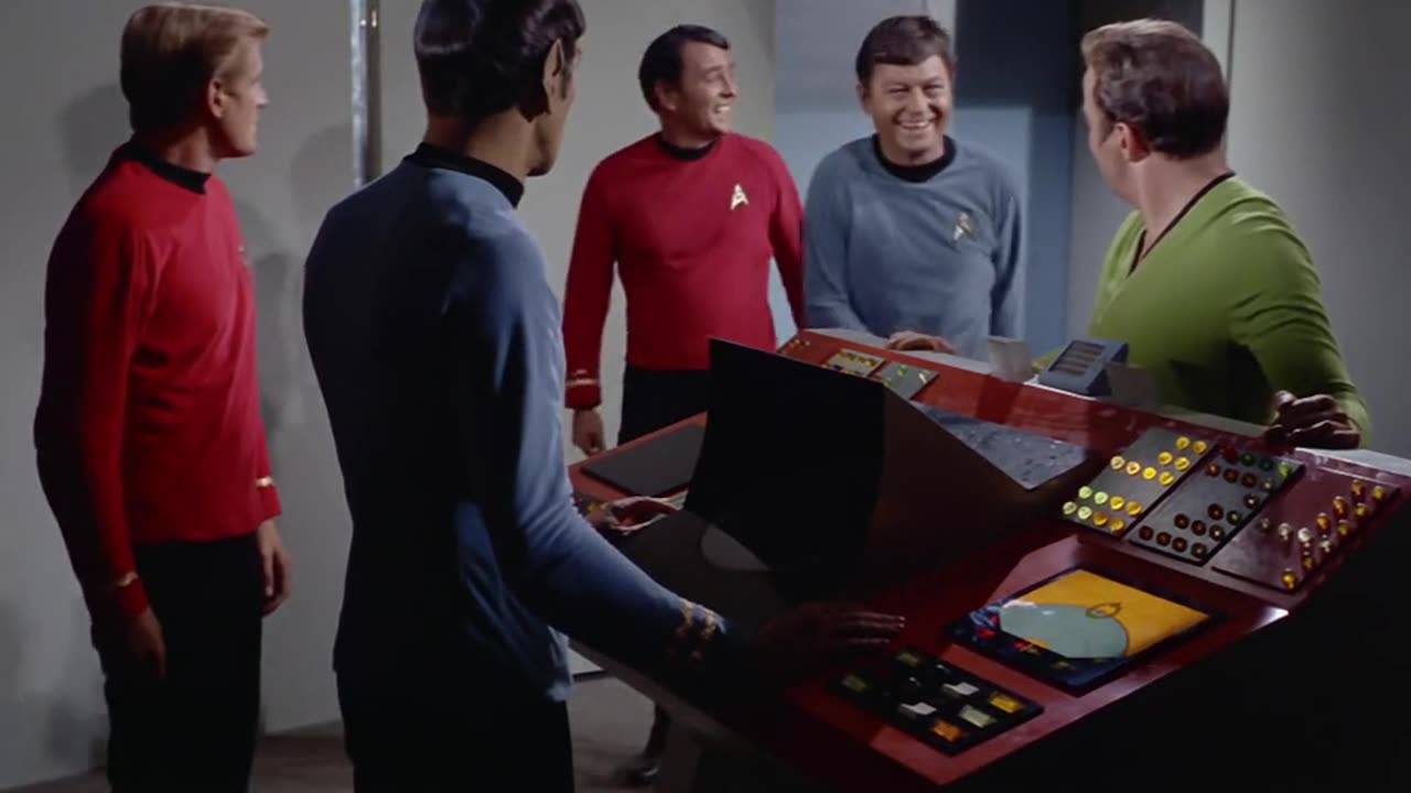 Star Trek S02E14 Wolf In The Fold