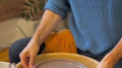 Rainy day in the studio #pottery #satisfying #asmr