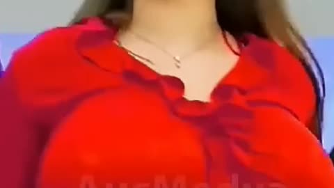 Girls dance in Dubai, wow look at this so big! 
