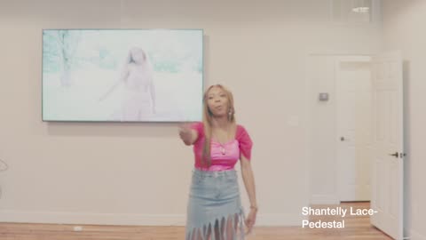 Shantelly Lace - Pedestal (performance)