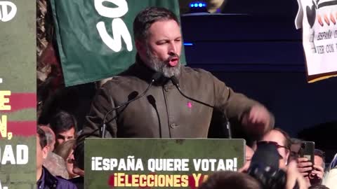 Abascal tacha ante 5.000 personas de "Gobierno cómplice del separatismo golpista" a Sánchez (1)