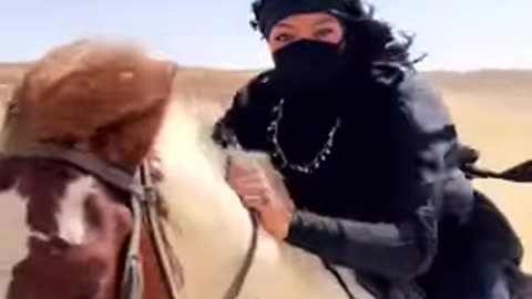 FOLLOW ME ARAB WORLD