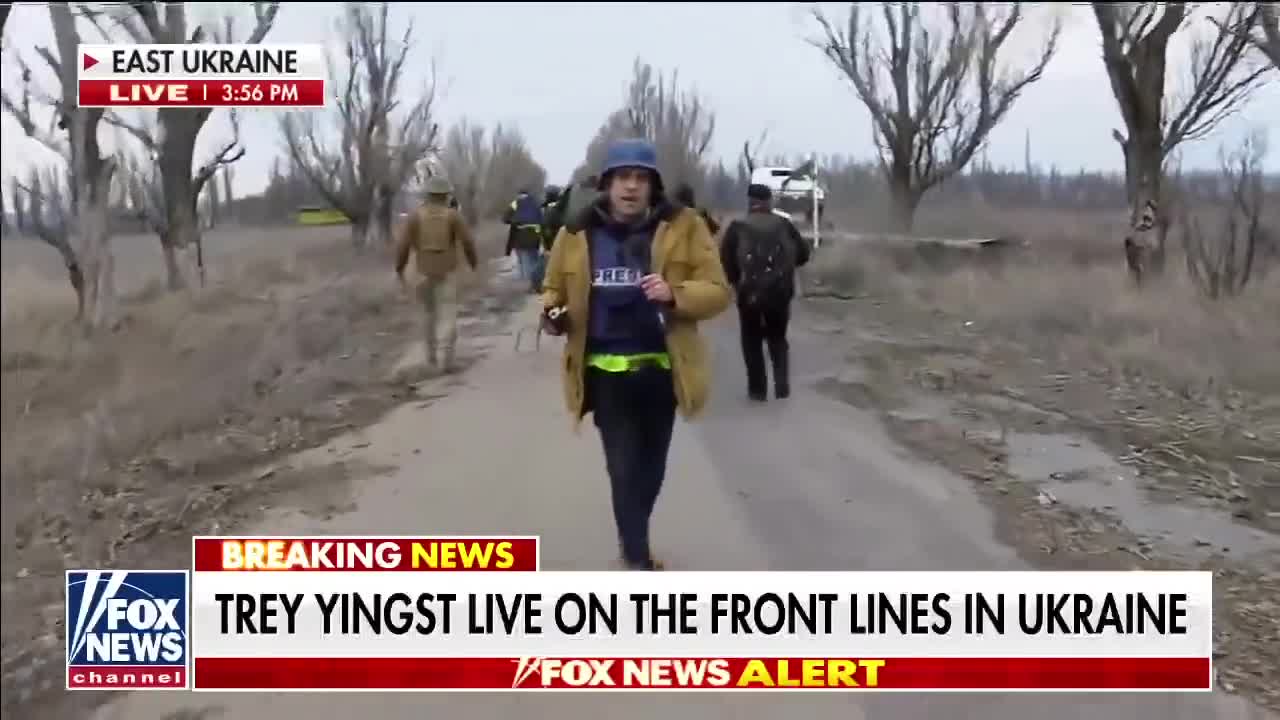 Press escapes artillery rounds on Ukraine front lines