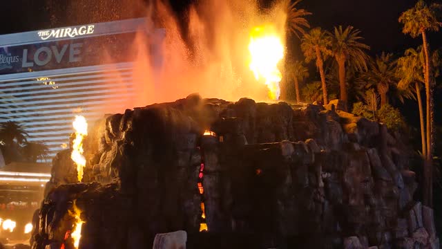 Volcano Show @ The Mirage