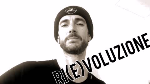 000. RI(E)VOLUZIONE