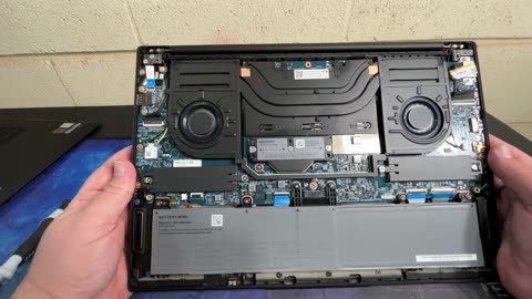 Lenovo ThinkPad P1 Gen 7 hardware showcase - Looking under the hood