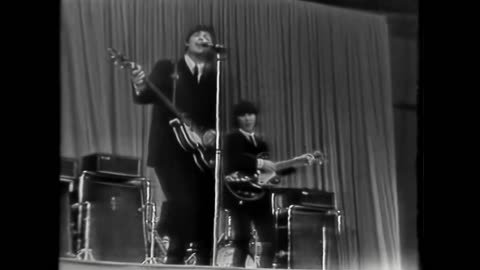 The Beatles - Live at Paris 1965 (upsacled 720p, 60fps)