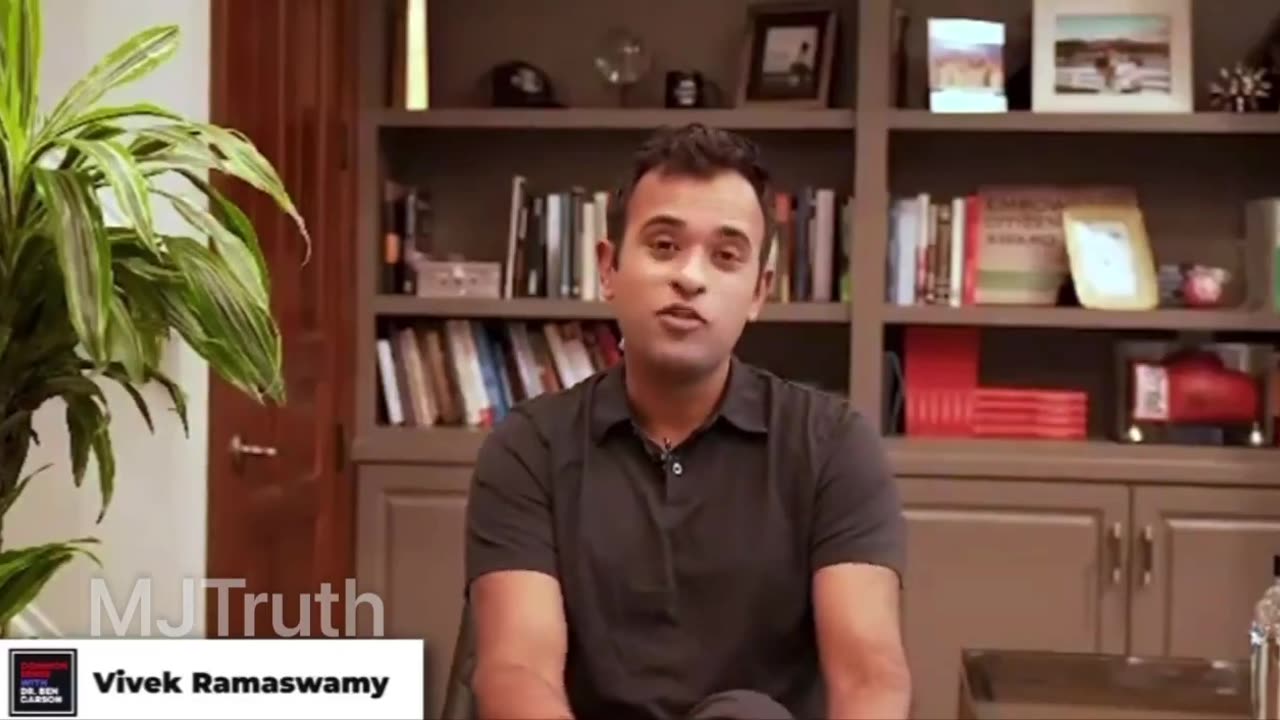 "Yo, Check This! Carson & Vivek Chat Trump's Epic Gov Employee Fire Plan"
