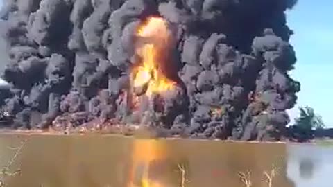 Major explosion and fire at the Pemex Crude Oil Storage Facility in Veracruz, Mexico