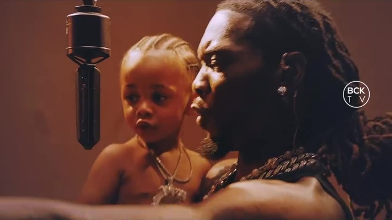 Offset performance with 2 year old son🔥🔥