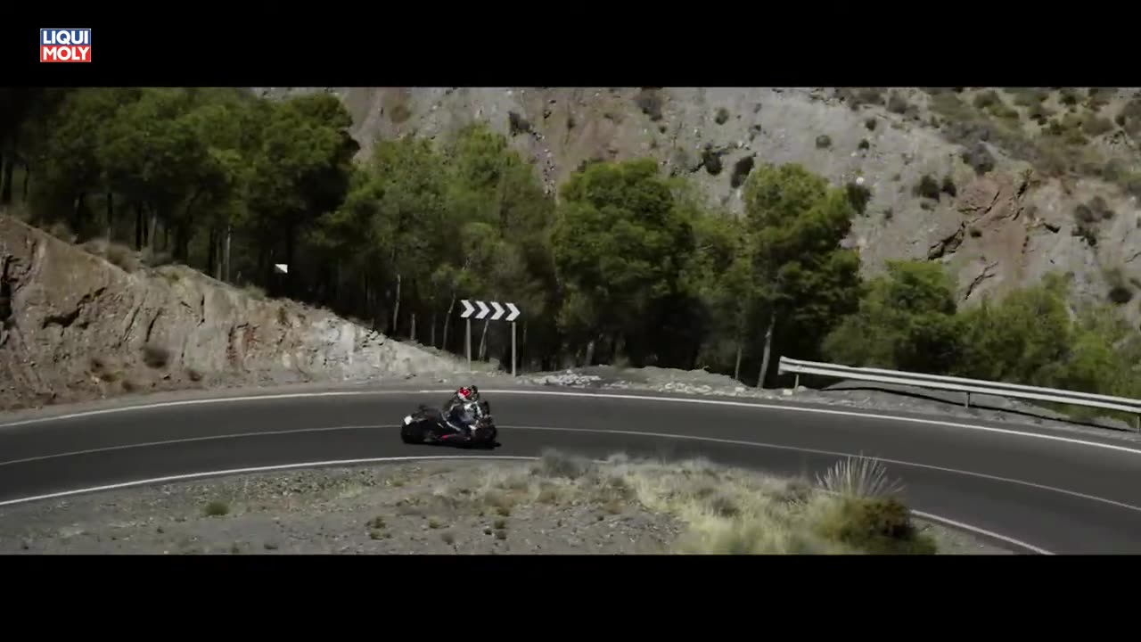 Ducati Multistrada 1260 Pikes Peak ride up in the mountains