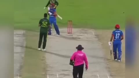 Ihsan ullah unbelievable bowling