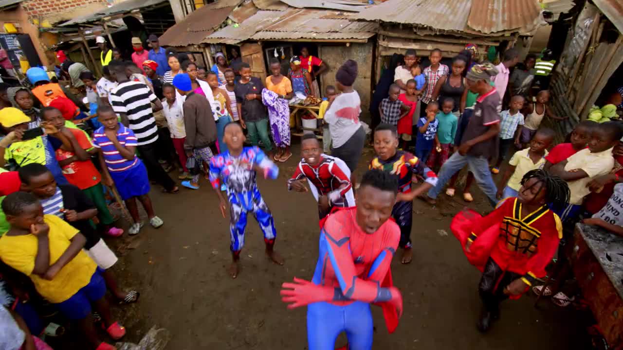 Kusi Kusi - Ring Rapper Ratata ft Wakiso Dance Kids (Official Music Video)