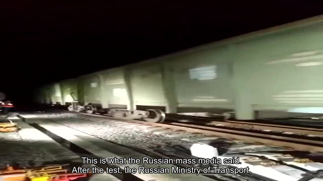 The first test train has now headed to the Crimean Bridge. This is what the Russian mass media sai