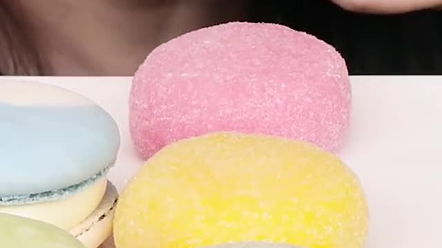 Macarons, Mochi, Kohakuto #zoeyasmr #zoeymukbang #bigbites #mukbang #asmr #food #먹방 #틱톡푸드 #macarons