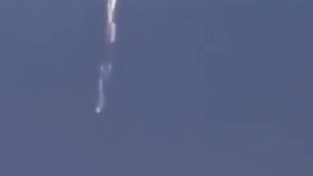Witness claim to have recorded a UFO over Hertfordshire