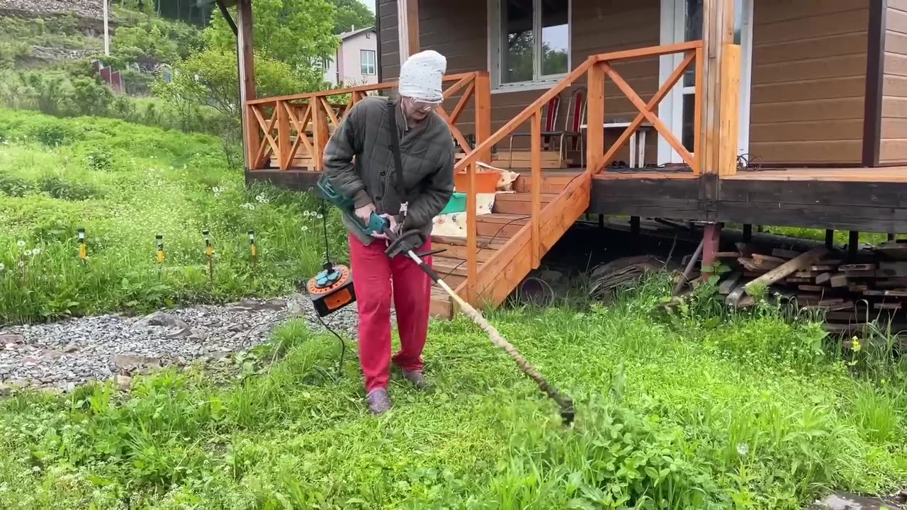 RURAL LIFE IN RUSSIA! 🇷🇺 Growing veggies for HARSH Russian winter. Lisa With Love