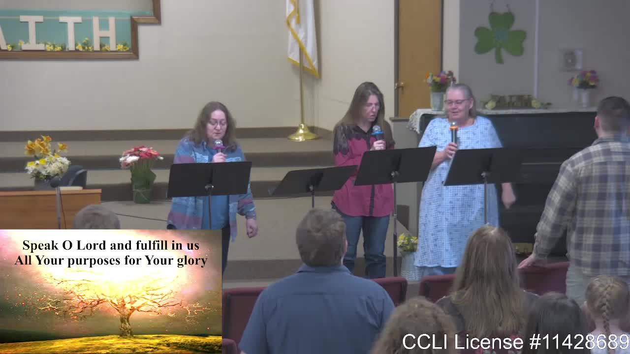 Moose Creek Baptist Church sings “Speak O Lord“ During Service 3-6-2022