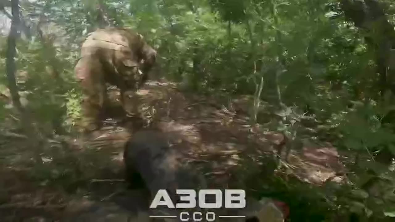Fighters of the SSO AZOV encountered enemy fire.