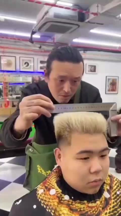 Barber of the year.😁