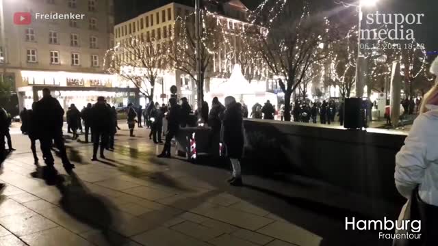 Frauen Bustour Demo in Hamburg mit Eva Rosen und Sandra Wpunkt am 06.12.2020