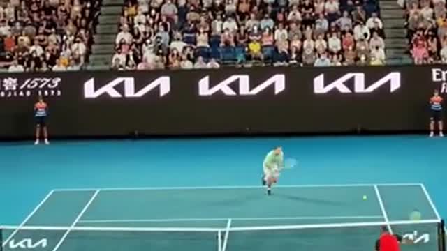 Nice kyrgios on fire ,