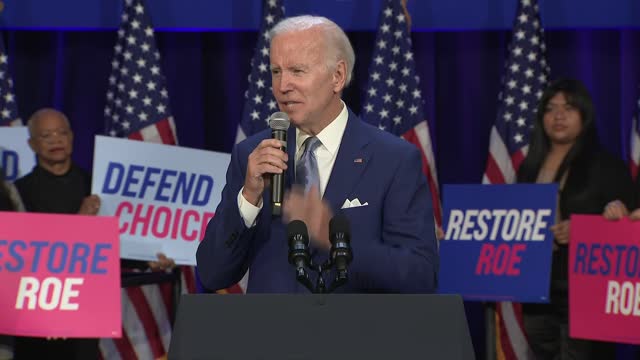 DC: Biden promises to codify Roe v Wade if Congress sends bill