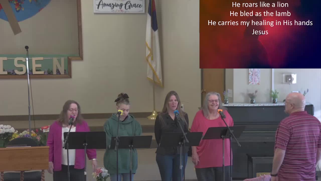 Moose Creek Baptist Church sings “Jesus“ During Service 3-27-2022