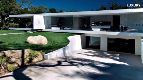 Impressive Modernist Glass-Walled Luxury Residence in Montecito, CA, USA (by Steve Hermann)