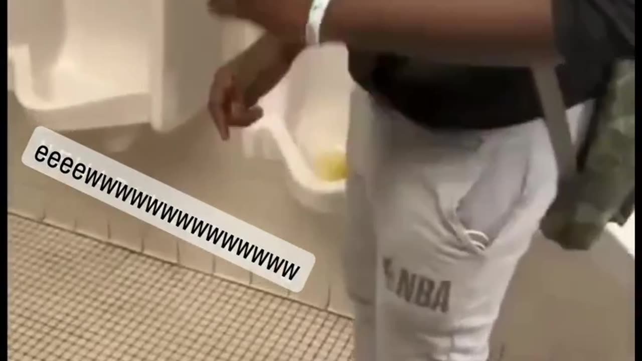 😂very funny videos 💩🤢😂😂😂