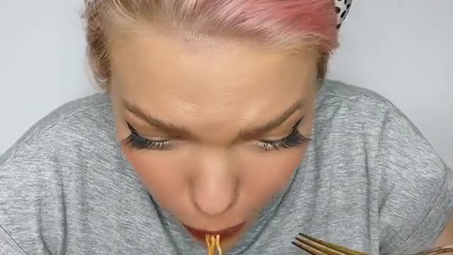 Šta meni ovo treba u životu 🤣😅😭 @Miro Čabraja donesi sad da probamo nešto iz Afrike