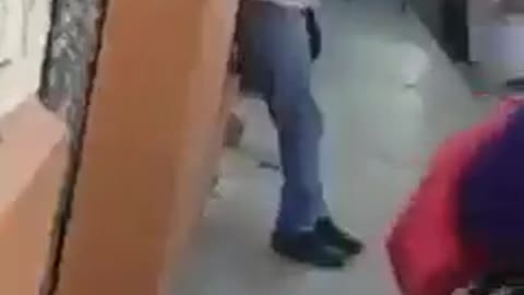 Απρόκλητη επίθεση σε ηλικιωμένο σε δρόμο της Ισπανίας...