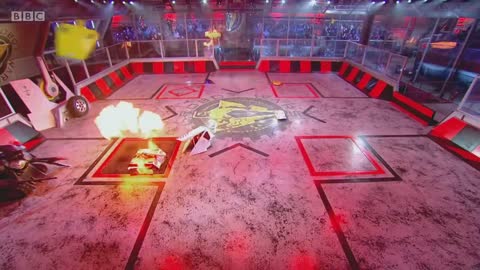 Robot Wars Season 10. (Episode 1)