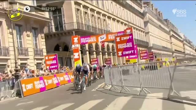 Stage 1 highlights Winning moment - Tour de France Femmes 2022