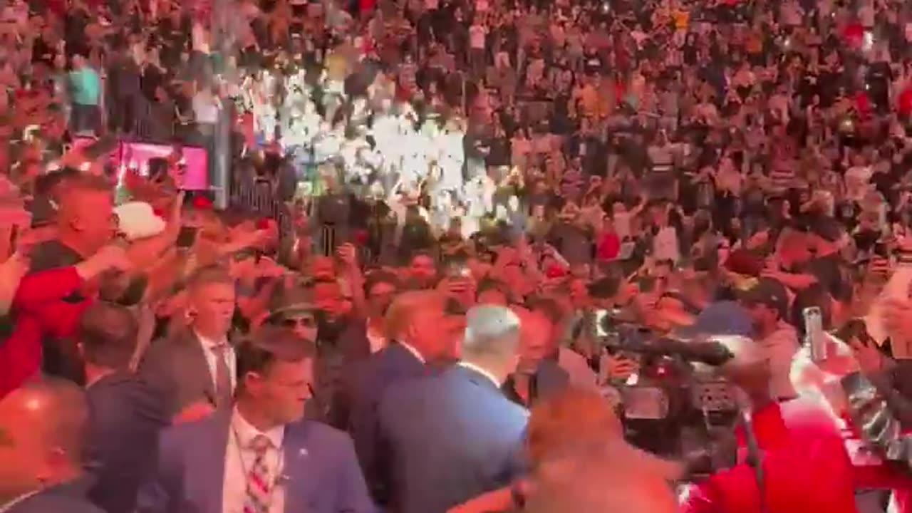 Crowd Goes Wild at UFC 296 as Trump Enters With Mario Lopez Behind Him