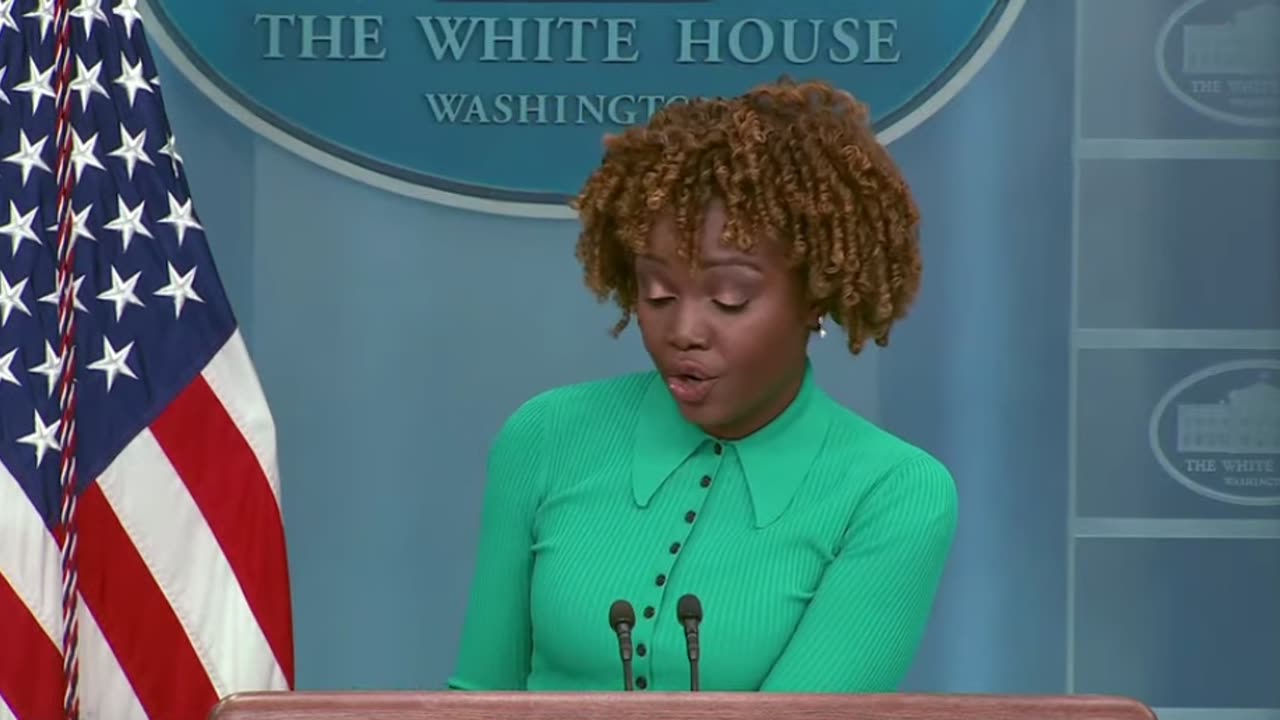 Peter Doocy asks the WH press sec about Biden and AI