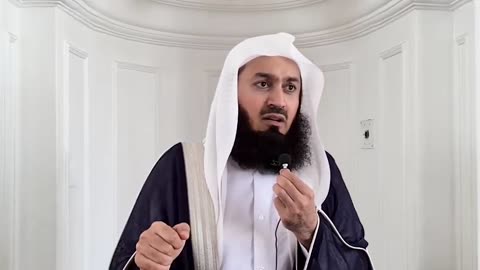 Keep moving don't let ok back by mufti Menk