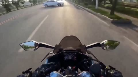 Chinese Biker Films His Own Wreck
