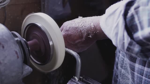 Satisfying woodturning