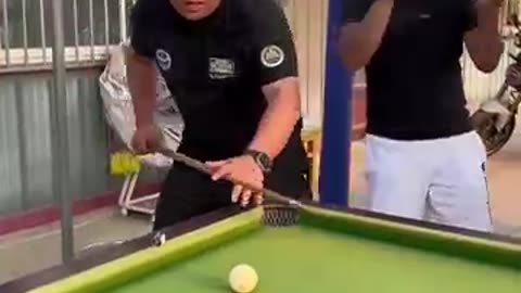 Funy video billird